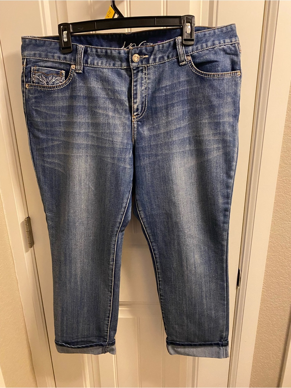 INC International Concepts 16 Capri Jeans Bling Pockets Stretch Blue Denim
